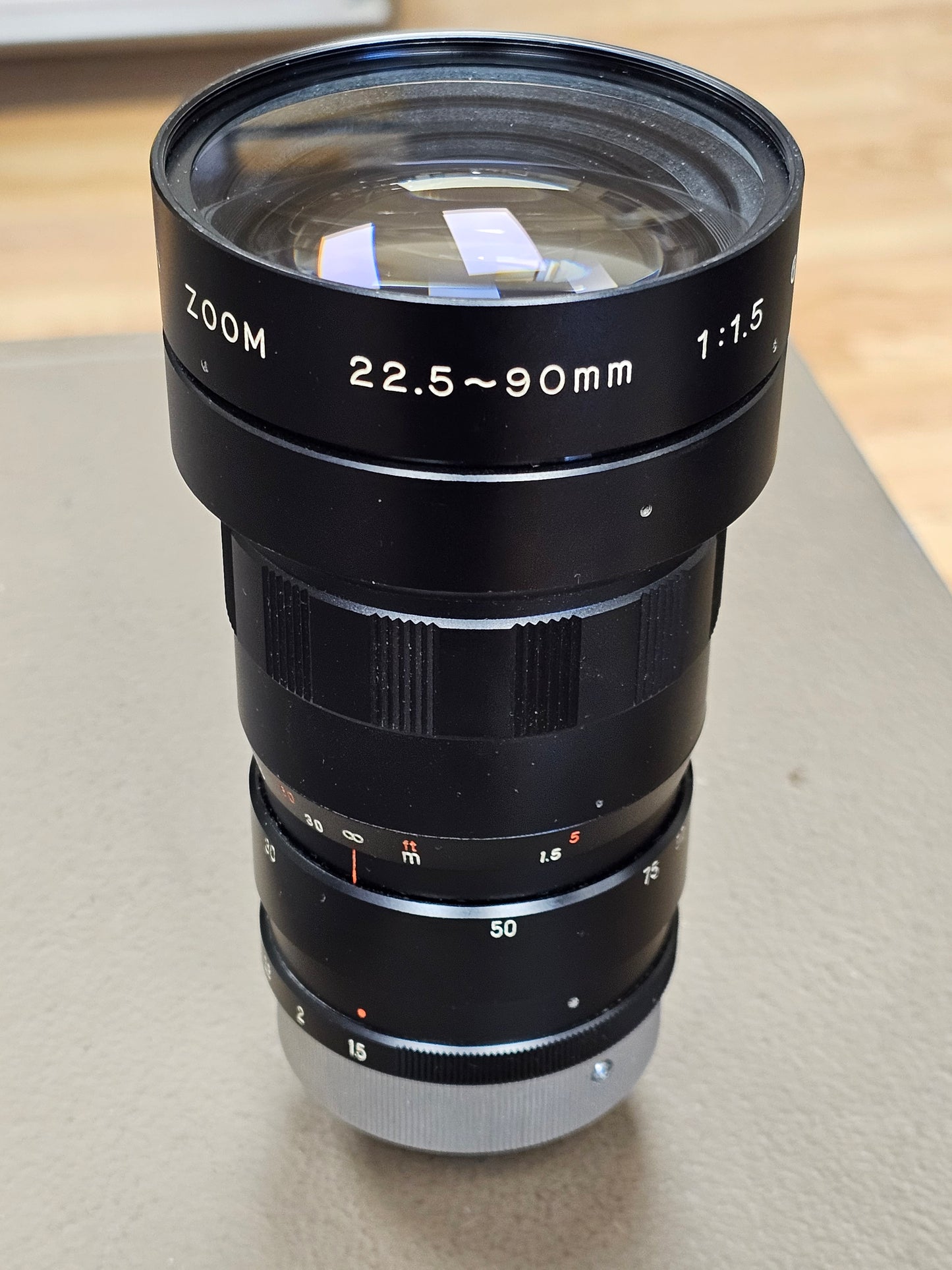 Sun-Cosmicar 22.5-90mm f1.5 TV-16 Zoom Lens C-Mount S# 71516