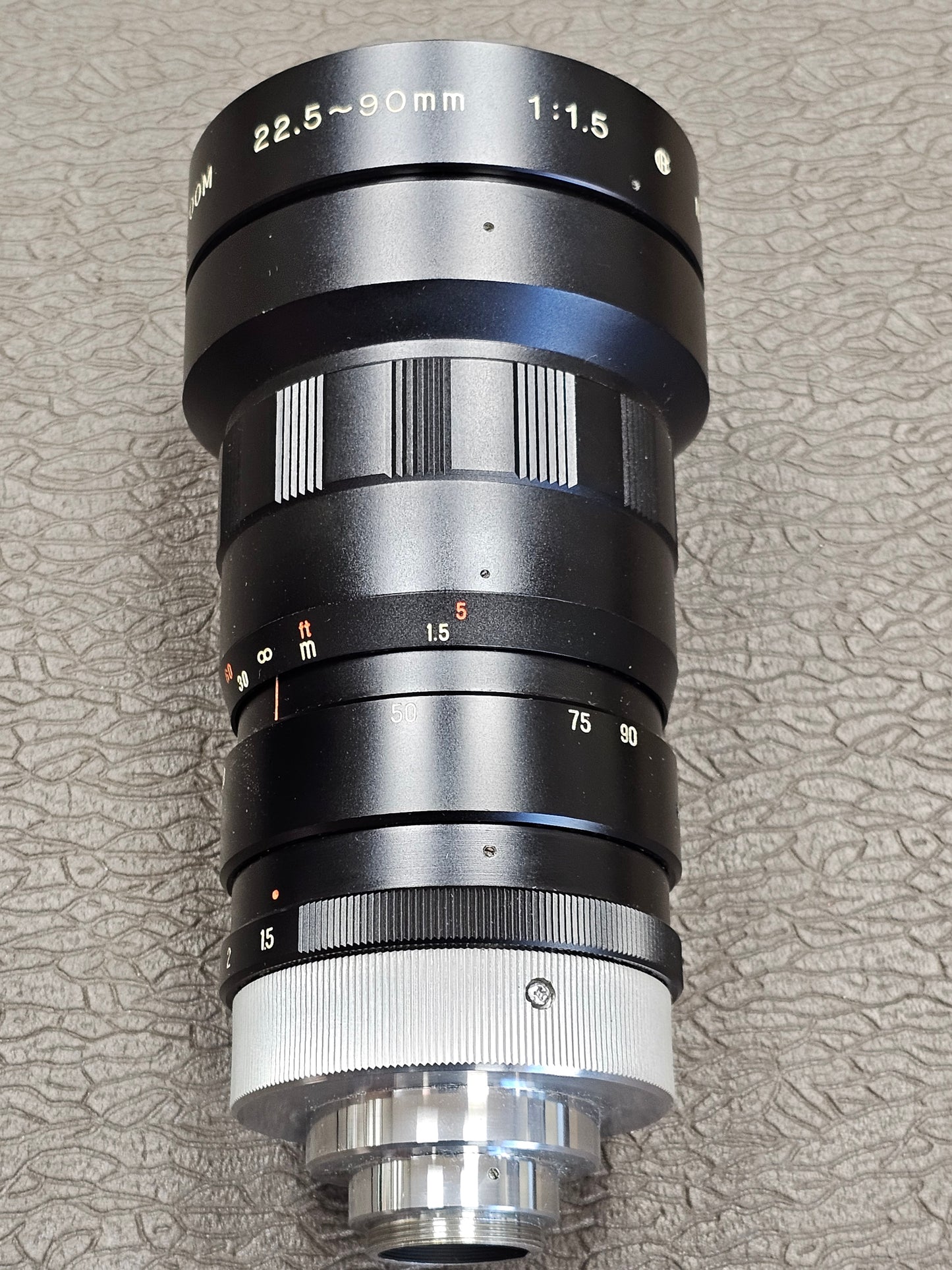 Sun-Cosmicar 22.5-90mm f1.5 TV-16 Zoom Lens C-Mount S# 71516