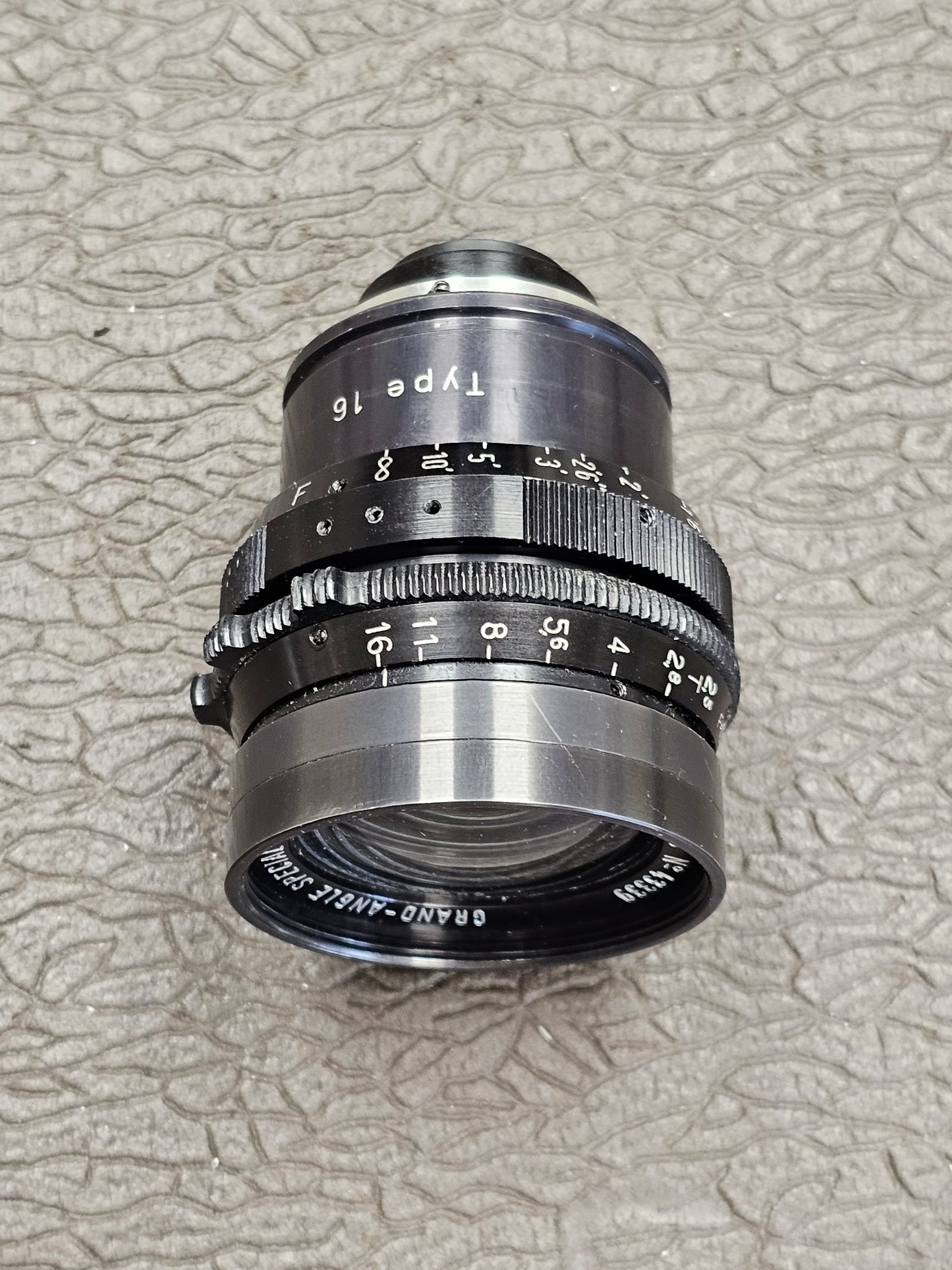 Kinoptik Paris 12.5mm f/2.5/T2.8 Grand-Angle Special Arri Standard Mount S# 43339