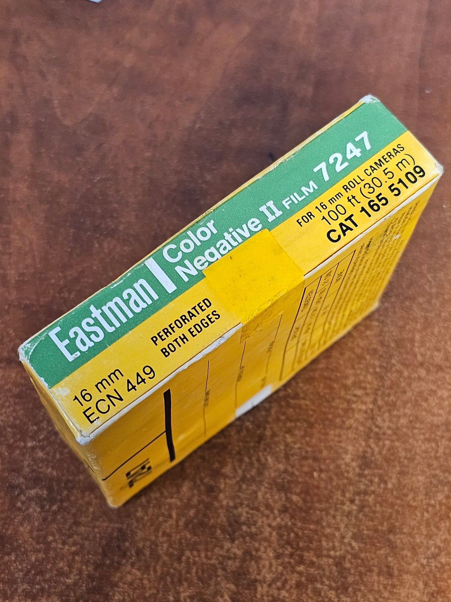 KODAK 16mm 100' 7247 100T Color Negative II Film ( Expired Fim Stock )