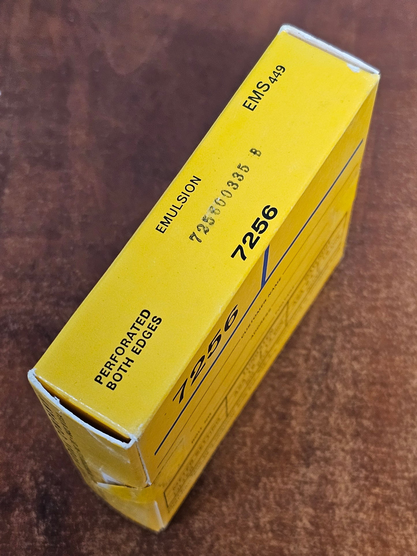 KODAK 7256 Ektachrome MS 16mm 100' Color Reversal Film ( Expired Stock )
