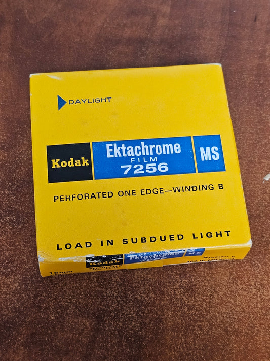 KODAK 7256 Ektachrome MS 16mm 100' Color Reversal Film ( Expired Stock )