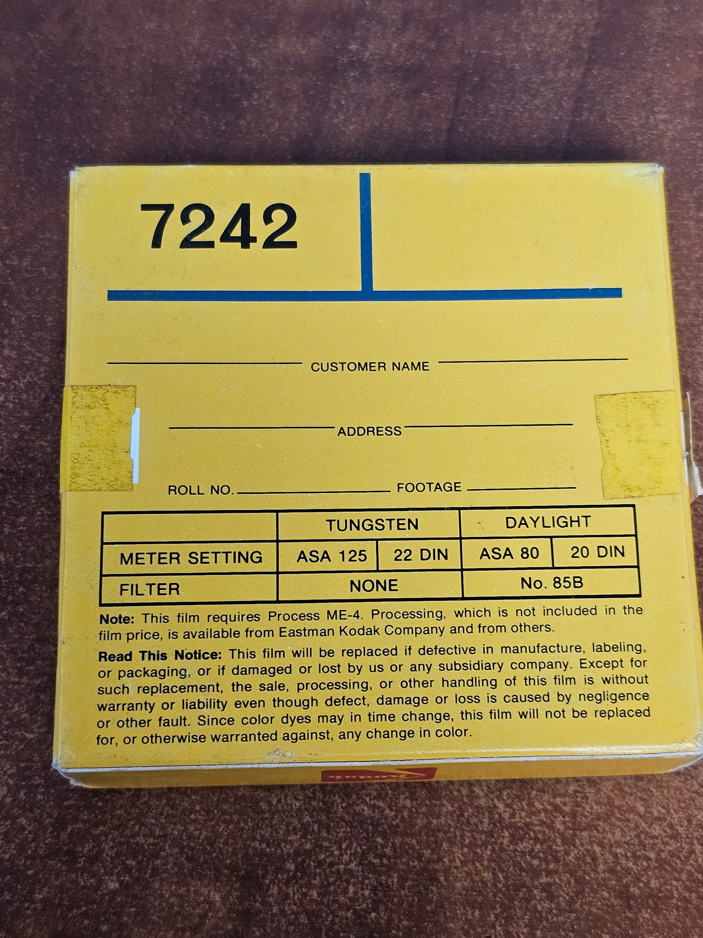 KODAK 7242 Ektachrome EF 16mm 100' Color Reversal Film ( Expired Stock )
