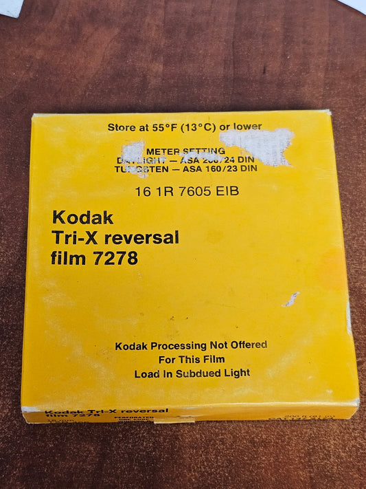 KODAK 7278 16mm 200' Tri-X Reversal Film ( Expired Stock )