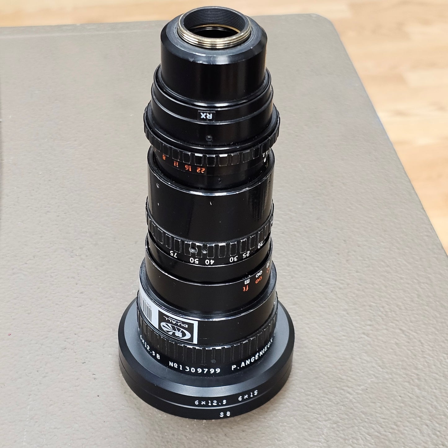 Angenieux 12.5-75mm T2.5 C-Mount Zoom lens RX Type 6x12.5B S# 1309799