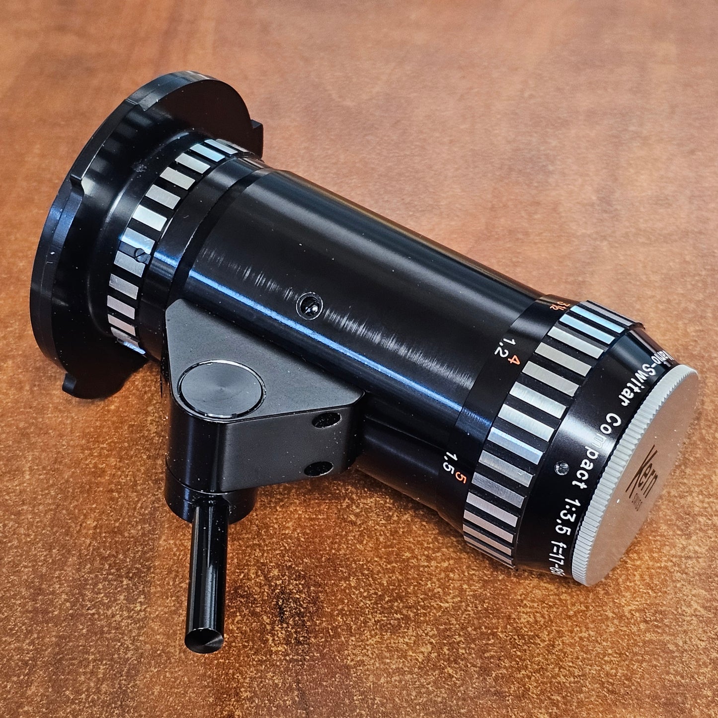 Kern Vario Switar Compact 17-85mm f3.5 H16RX Zoom lens In Bolex Bayonet Mount S# 1121688