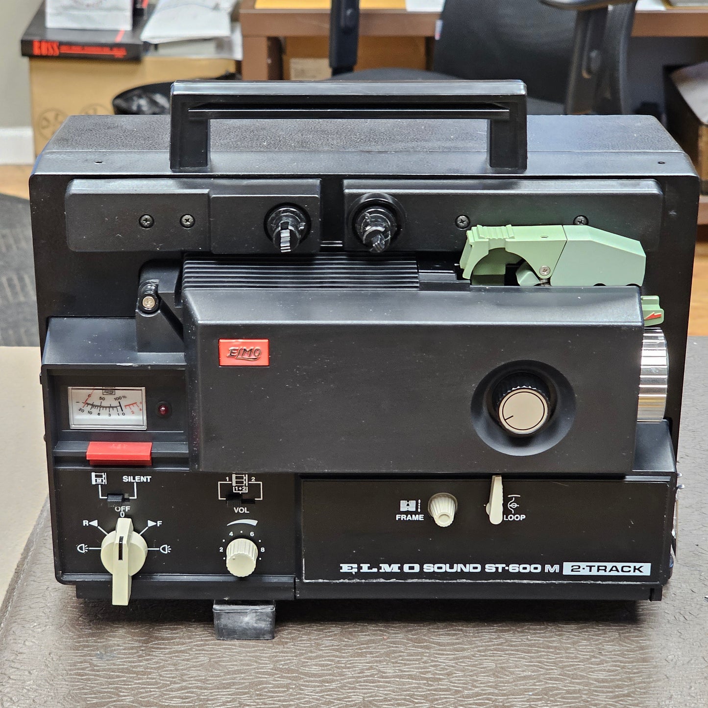 Elmo ST-600 M Super 8mm Sound Projector S# 412214