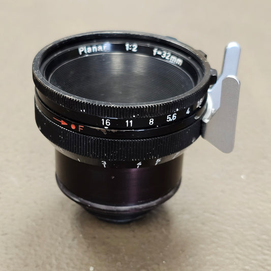 Carl Zeiss Planar 32mm T2.2 Arri Standard Mount Lens S# 3767232