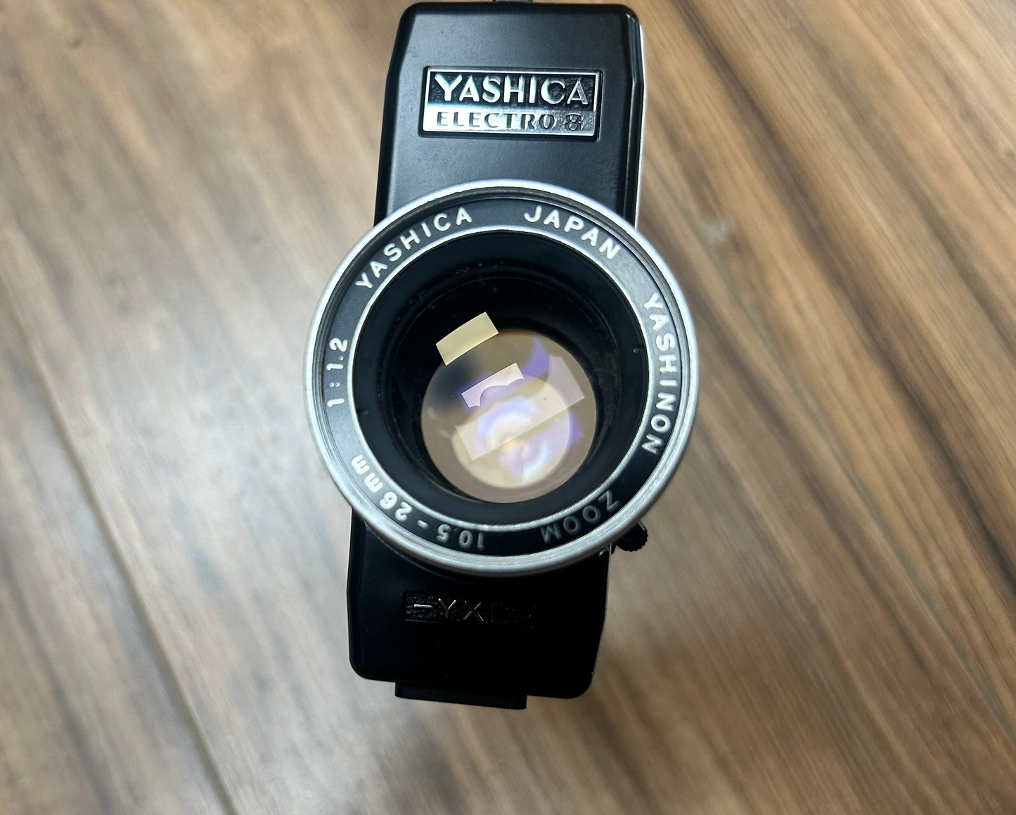 Yashica Electro 8 YXL-Zoom 25 Magnetic Release S# 40704301