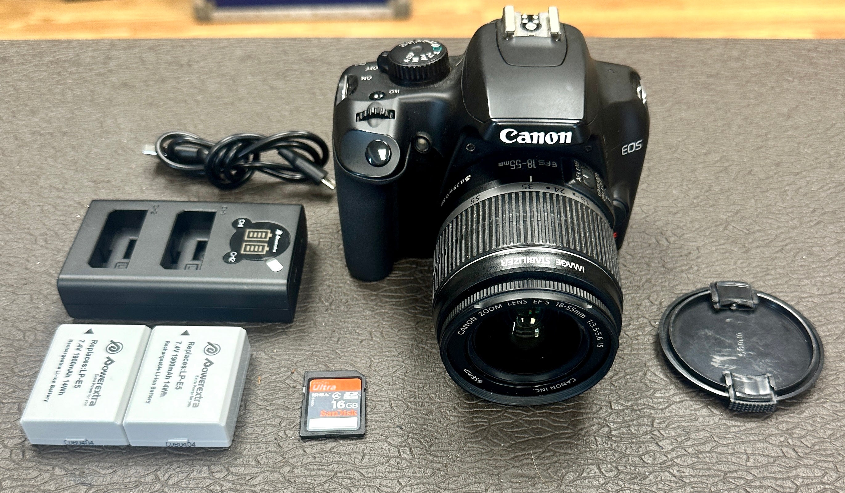 Canon Rebel xs popular with accessories