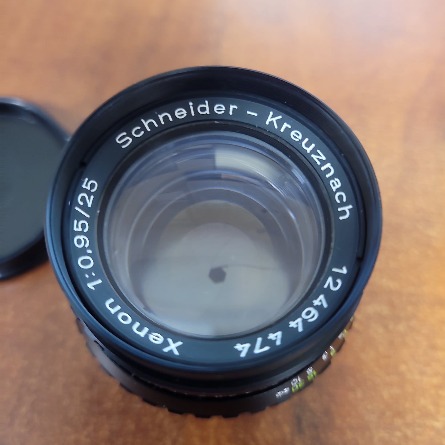 Schneider-Kreuznach Xenon 25mm F0.95 C Mount lens S# 12464474