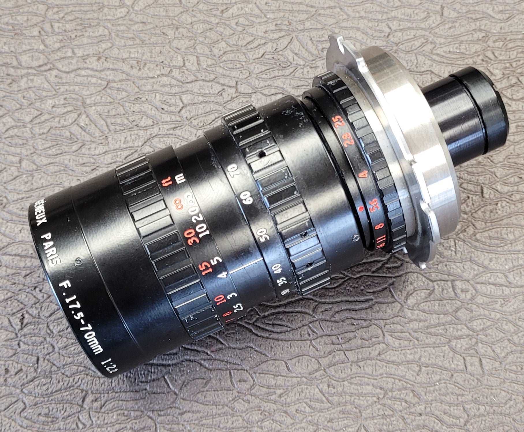 Angenieux 17.5-70mm T2.5 PL Mount