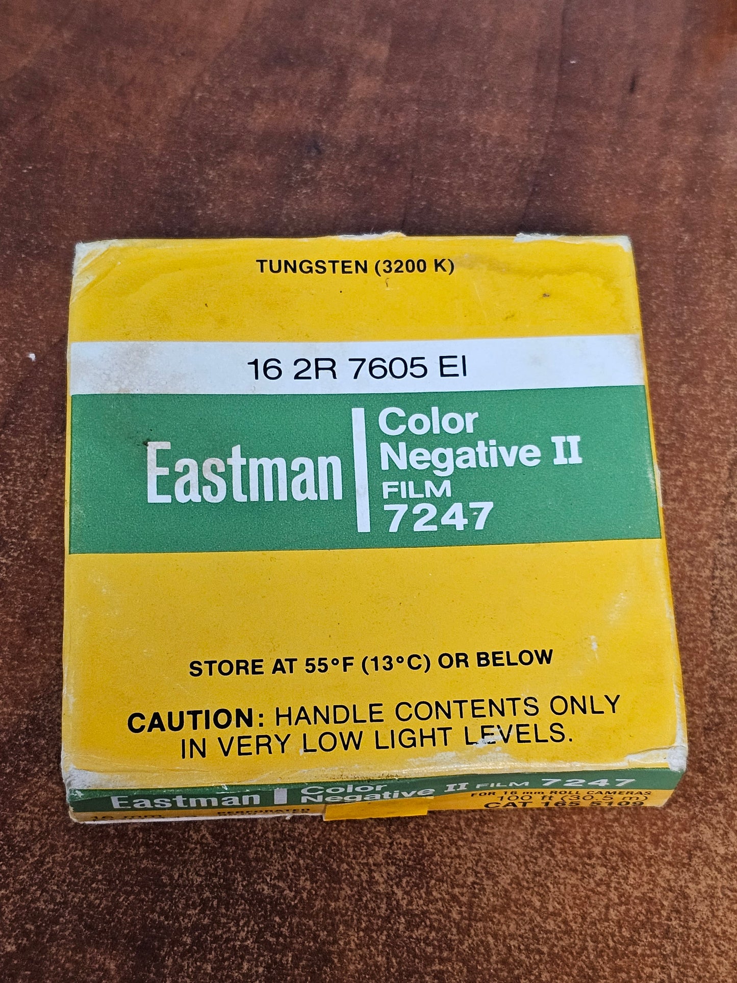 KODAK 16mm 100' 7247 100T Color Negative II Film ( Expired Fim Stock )