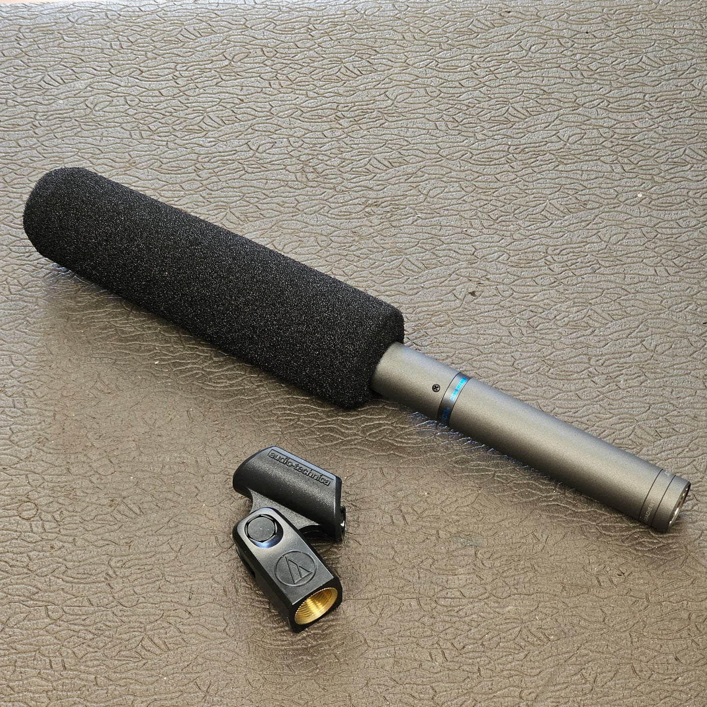 Audio-Technica AT897 - 800 Series Shotgun Microphone