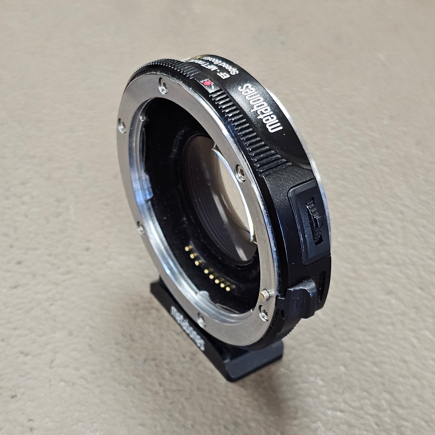 Metabones EF-MFT mount T Speed Booster XL 0.64x S# 25B000869