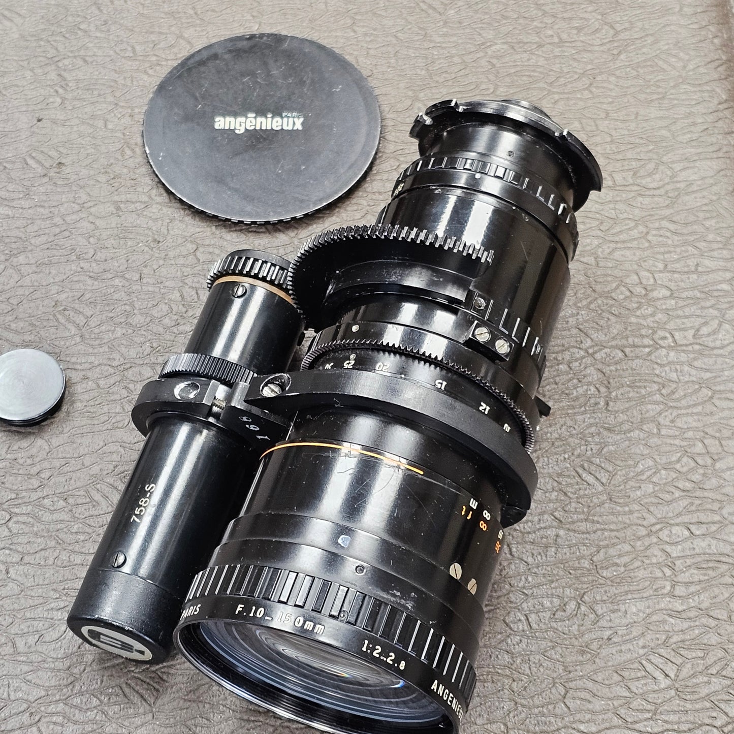 Angenieux 10-150mm T2.3 Type 15 x 10B Zoom Lens in CP-16 Mount S# 1414135