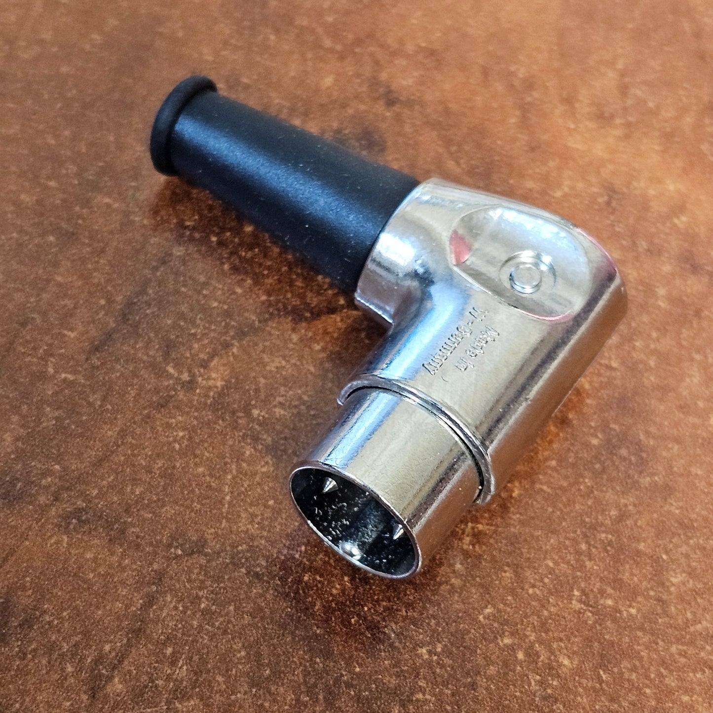 PrehKeyTec 3-pin DIN Right Angle Male connector