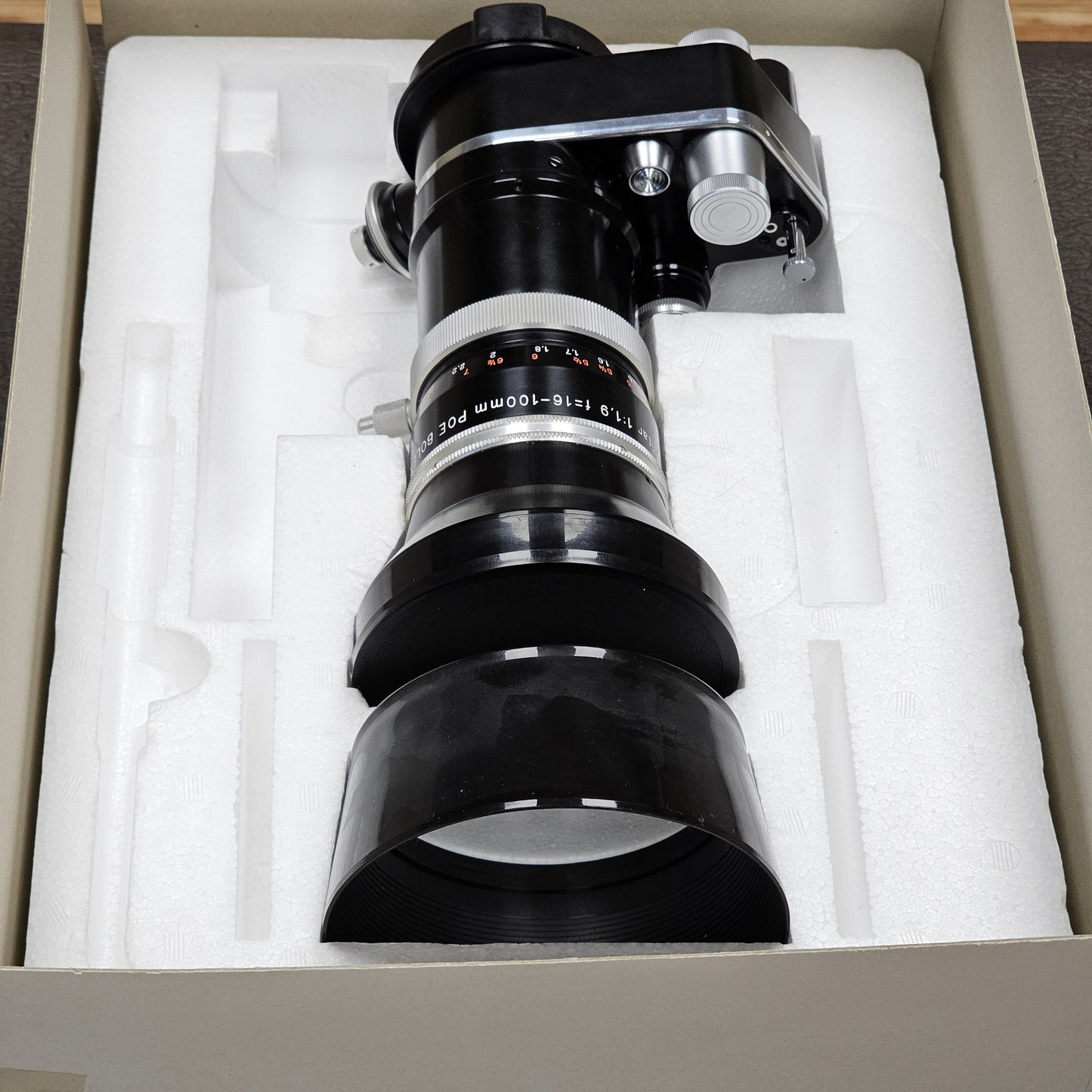 Kern Vario-Switar 16-100mm POE f1.9 H16 RX Zoom Lens in Bolex Bayonet Mount S# 1129693