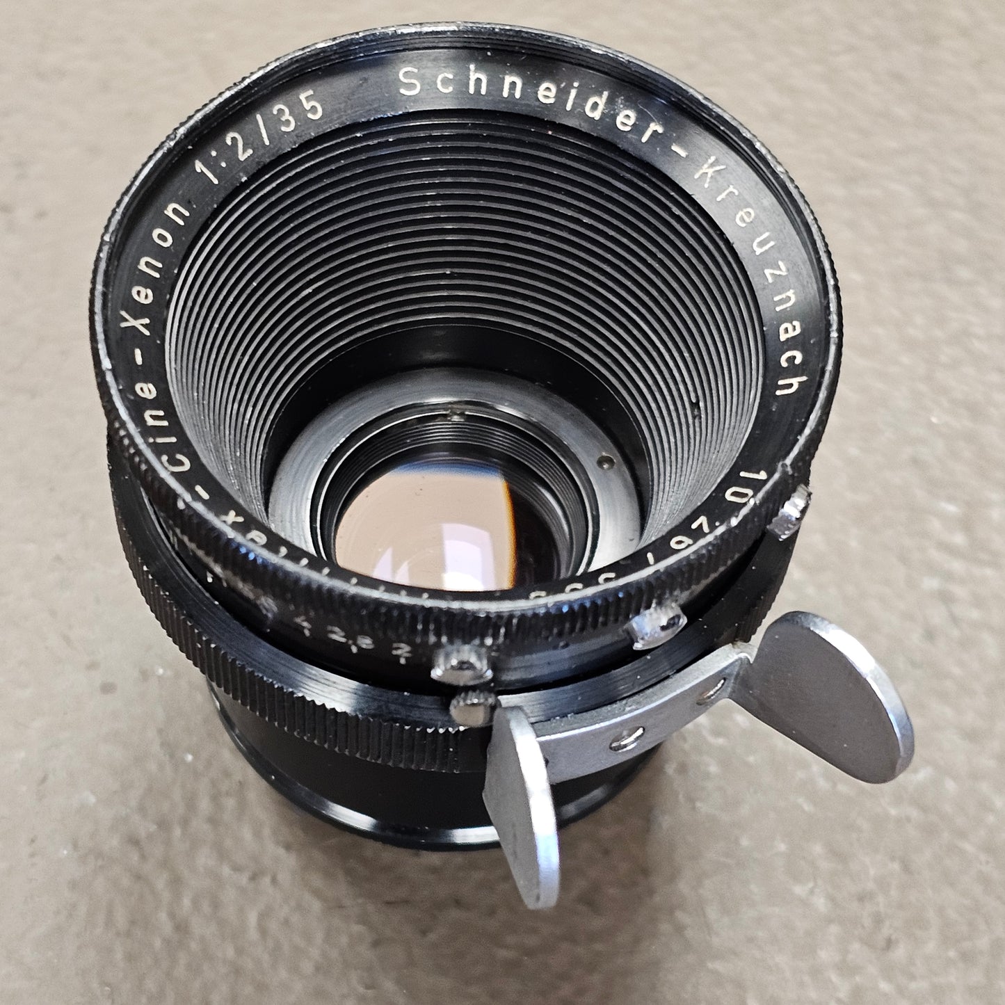 Schneider-Kreuznach Arriflex-Cine-Xenon 35mm T2 Arri Standard Mount Lens (35mm format) S# 10267559