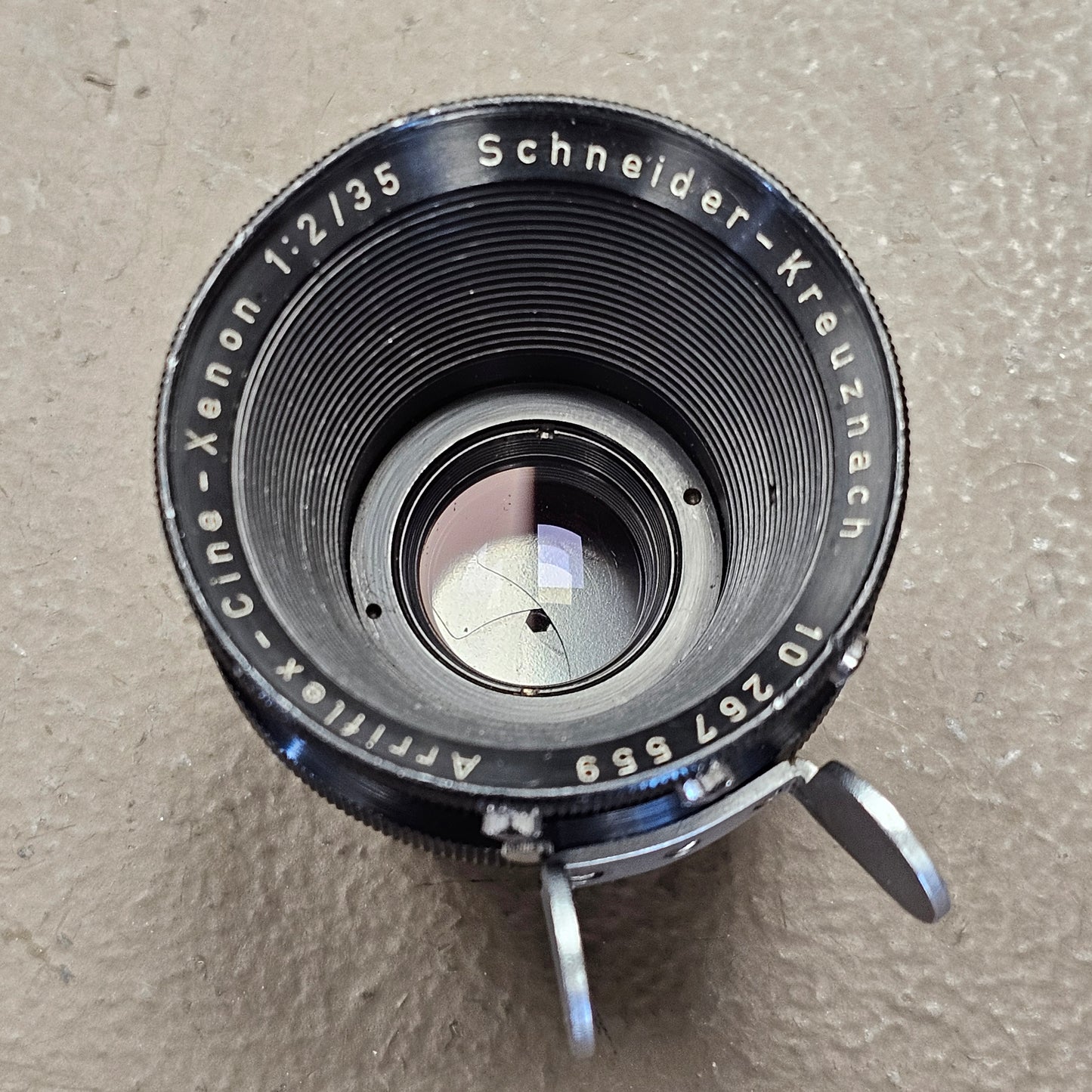 Schneider-Kreuznach Arriflex-Cine-Xenon 35mm T2 Arri Standard Mount Lens (35mm format) S# 10267559