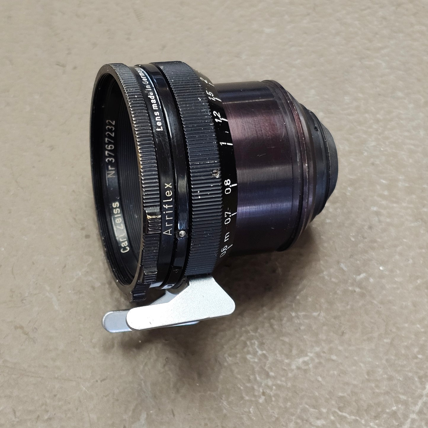 Carl Zeiss Planar 32mm T2.2 Arri Standard Mount Lens S# 3767232