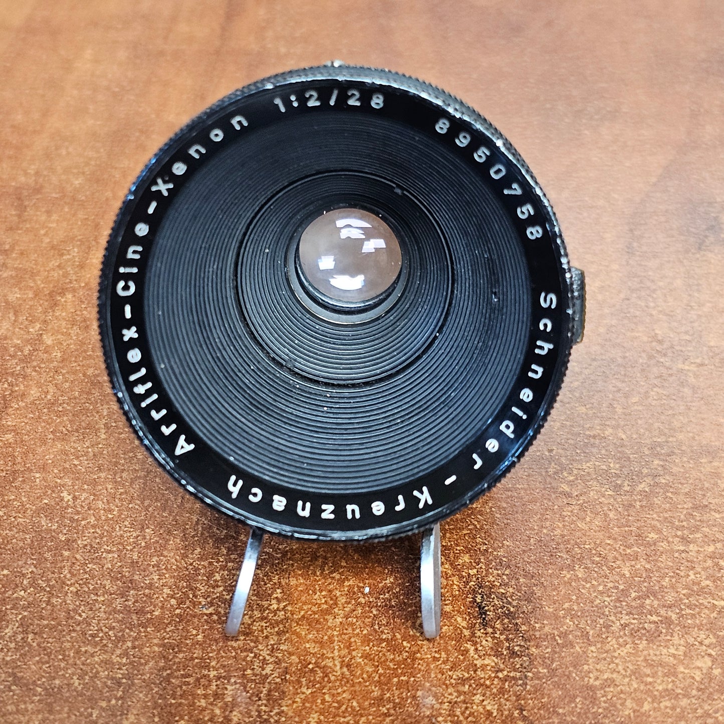 Schneider-Kreuznach Arriflex-Cine-Xenon 28mm T2 Arri Standard Mount Lens (35mm format) S# 8950758