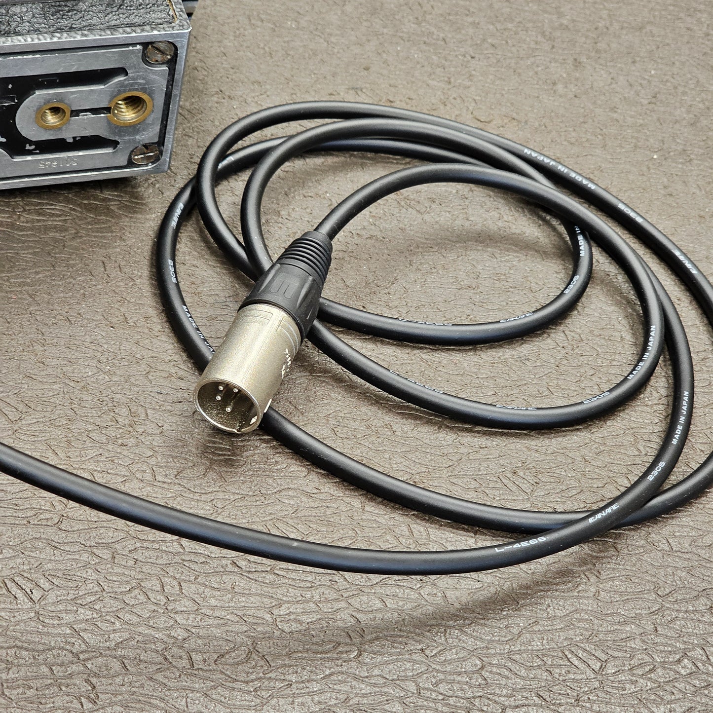 Bolex EL Power cable 4-Pin Female Tuchel (Amphenol) Right Angle Style Connector - 4-Pin XLR Male