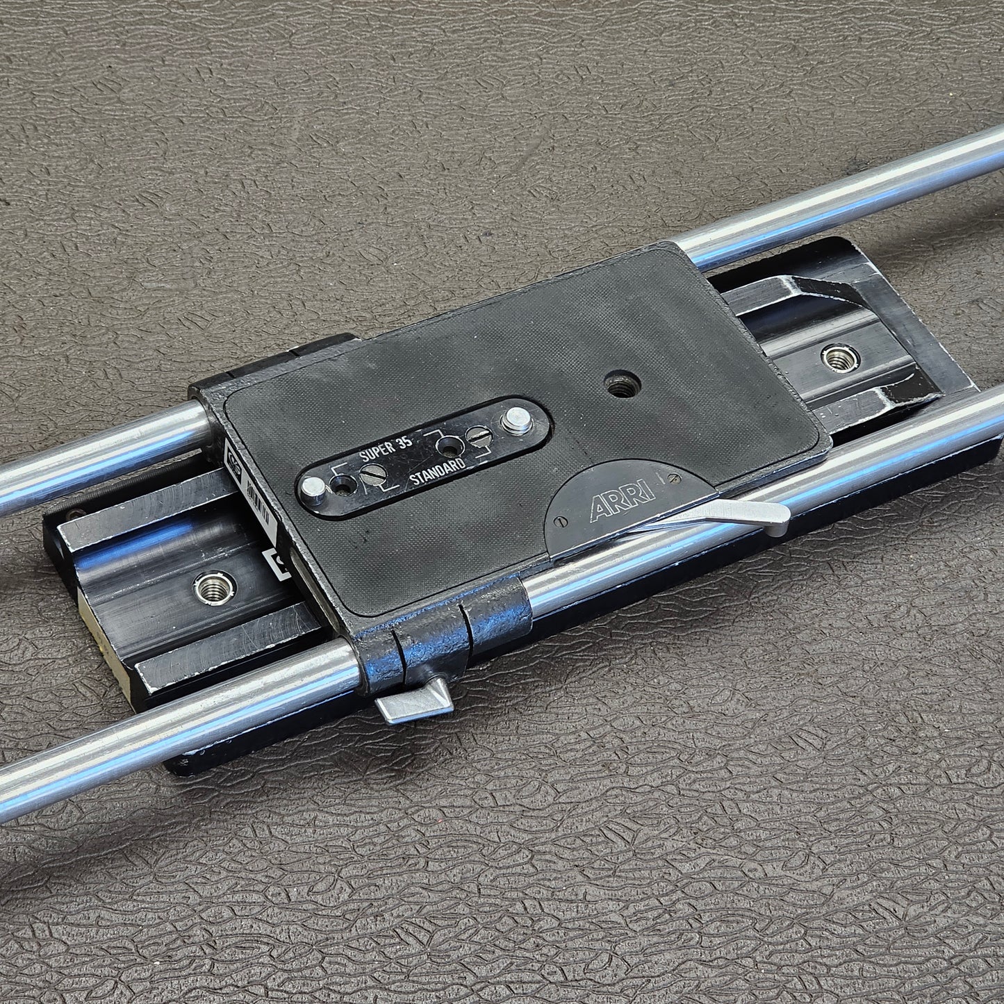 ARRI BP-3 15mm Studio Bridge Plate with Dovetail & 15mm Rods (Used)