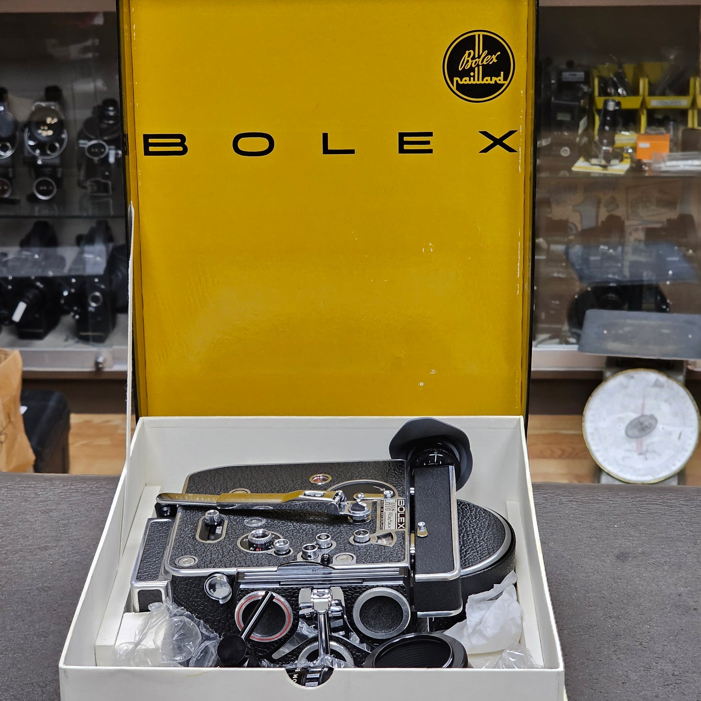 Bolex H16 Rex 4 16mm Camera Body with 10x viewfinder S# 213537 & Som Berthiot Pan Cinor 17-85mm Zoom lens S# T41556