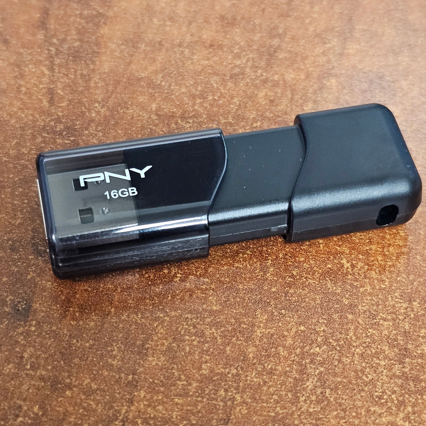 PNY 16GB Attaché 3 USB 2.0 Flash Drive