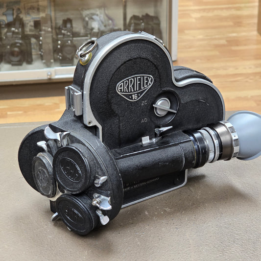 Arri S/B 16mm Camera Body with eyepiece S# 17625