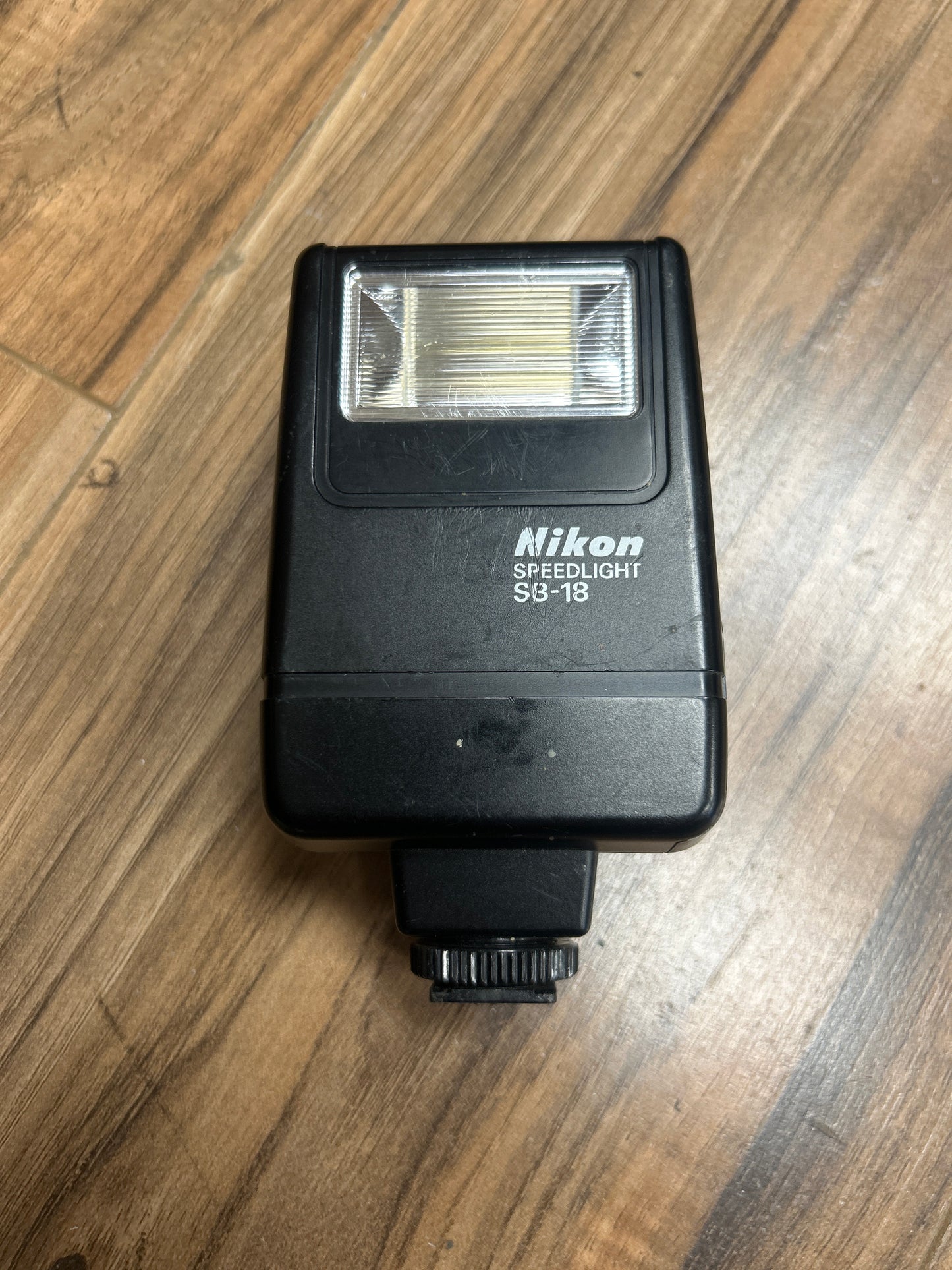 Nikon SB-18 Speedlight S# 8126169