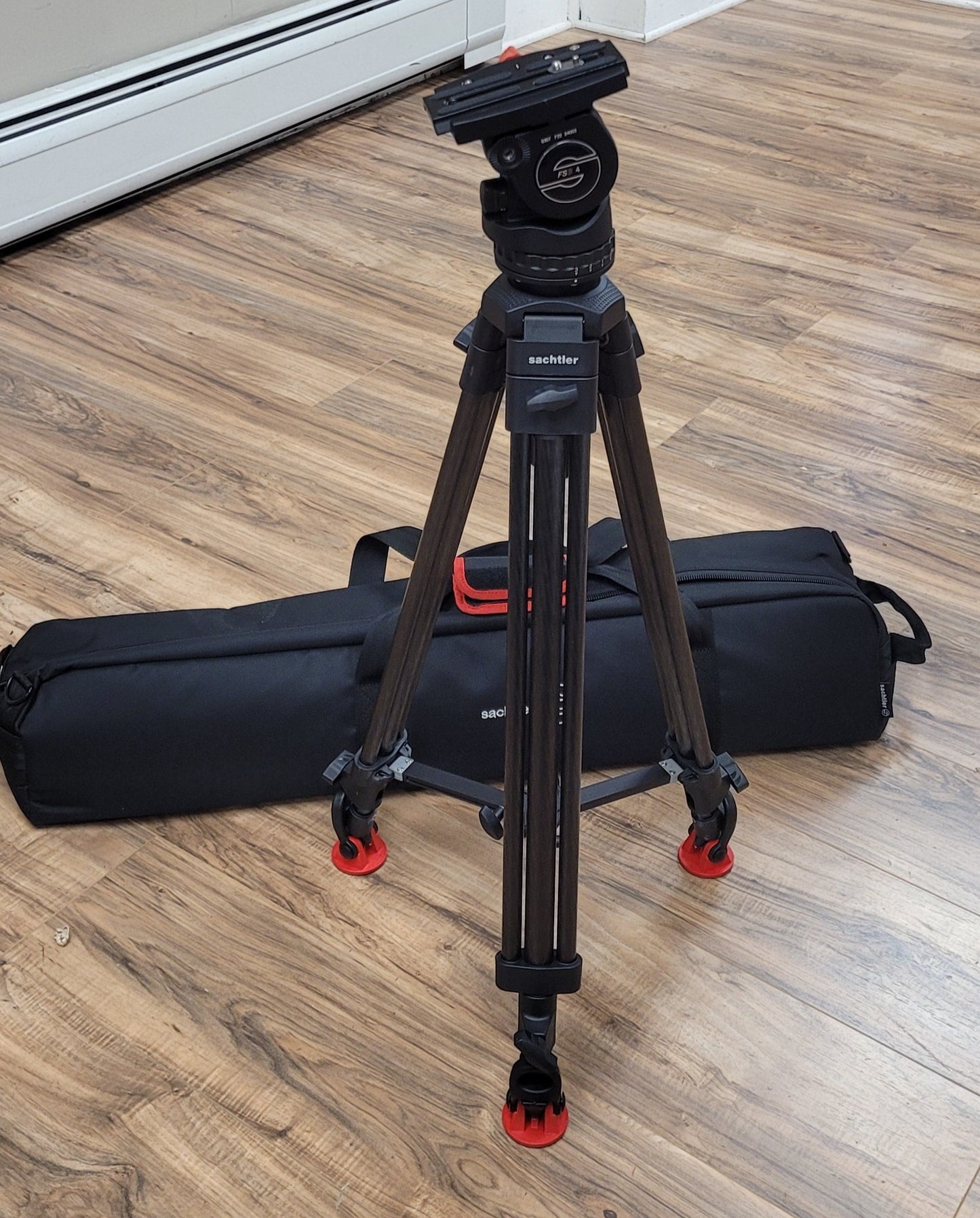 Sachtler FSB 4 Tripod with Standard Legs & Spreader 75mm Ball & case