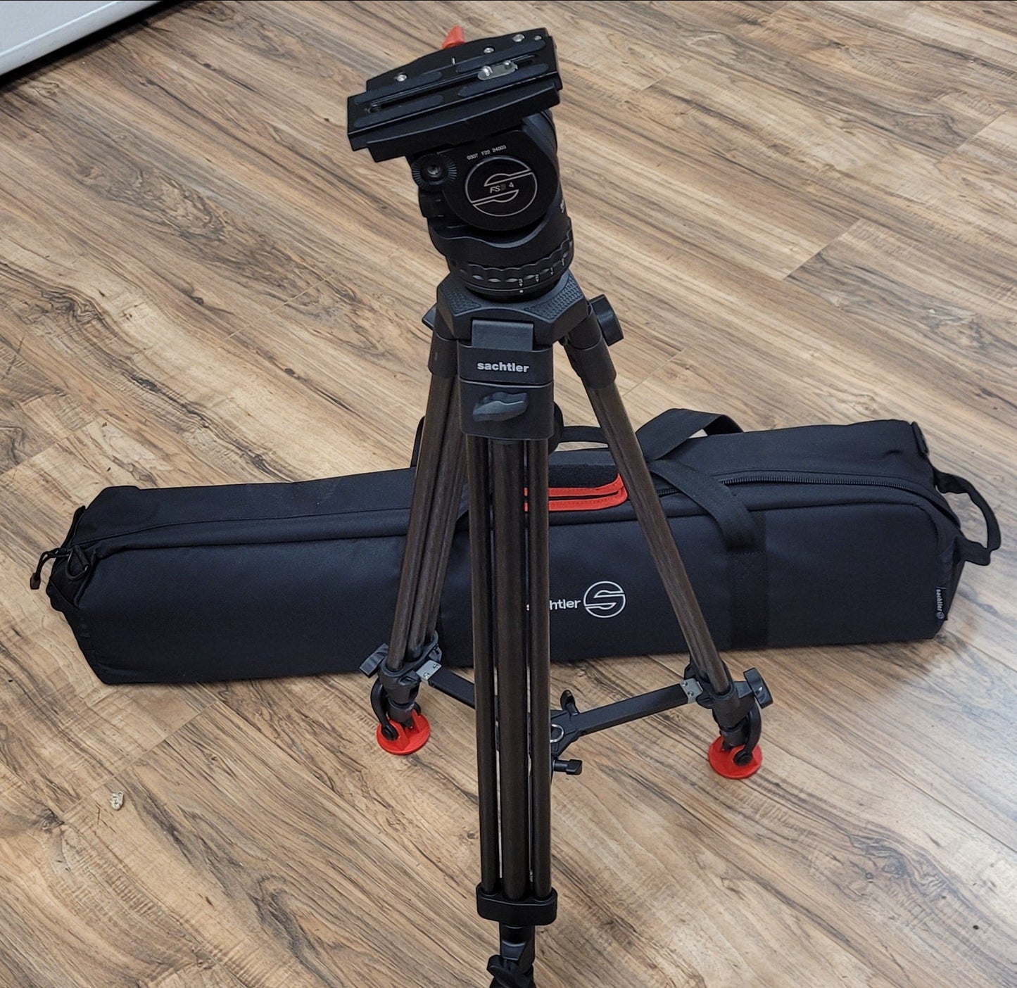 Sachtler FSB 4 Tripod with Standard Legs & Spreader 75mm Ball & case